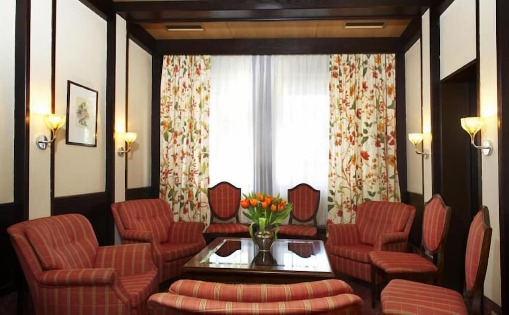 

Napoli - Eching (Bayern) - Stern Hotel Soller
