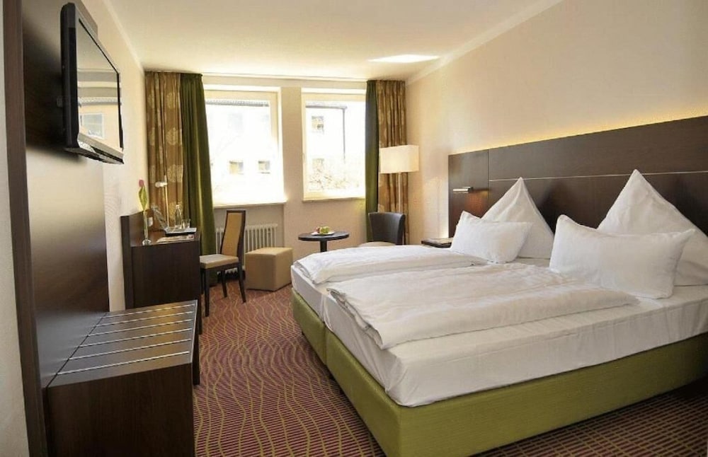 

Napoli - Garching bei München - Stern Hotel Soller