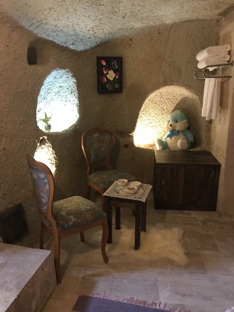 

Palermo - Uchisar - Cappadocia Alaz Cave Otel