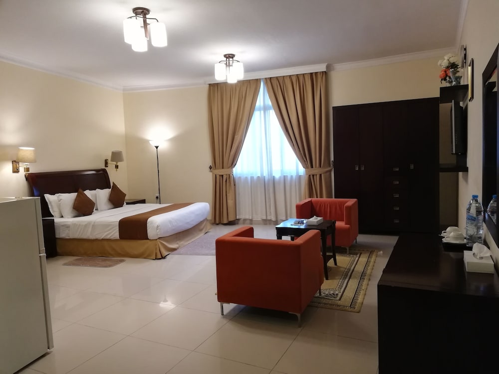 

Roma - Sharjah - Crown Palace Hotel Ajman