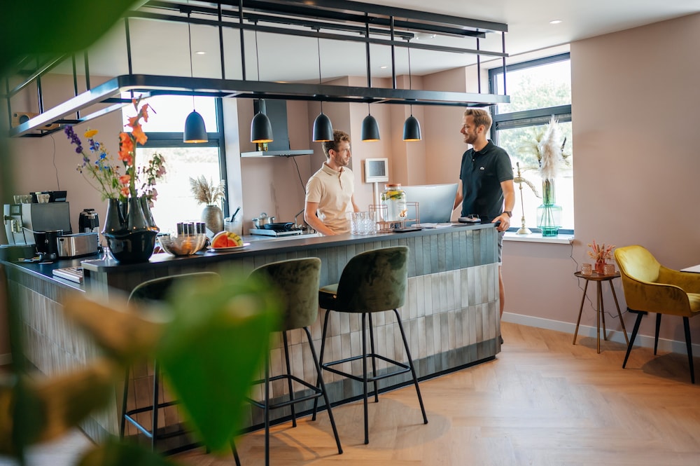 

Napoli - Giethoorn - MyHotel Steenwijk - Giethoorn