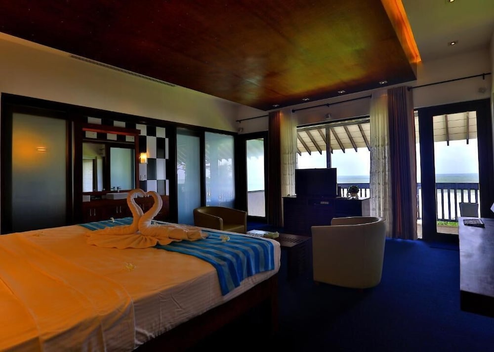 

Roma - Ahungalla - Temple Tree Resort & Spa