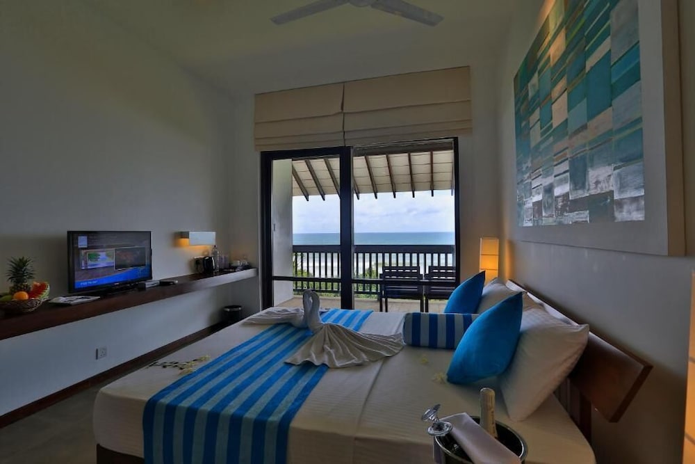 

Milano - Ahungalla - Temple Tree Resort & Spa