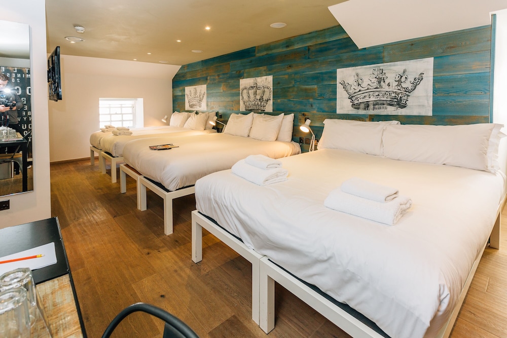 

Roma - Musselburgh - Stay Central Hotel