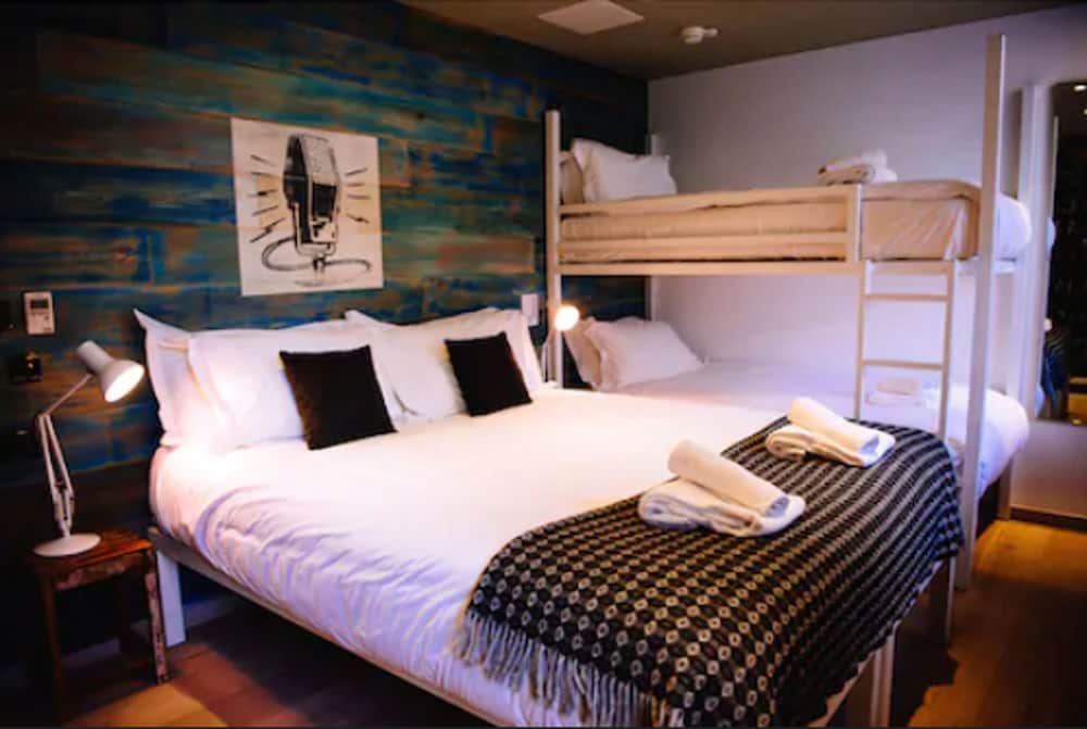 

Milano - Musselburgh - Stay Central Hotel