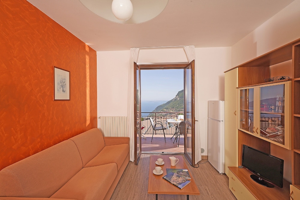 

Lamezia Terme - Gargnano - Residence Primera Rompala, GTSGroup