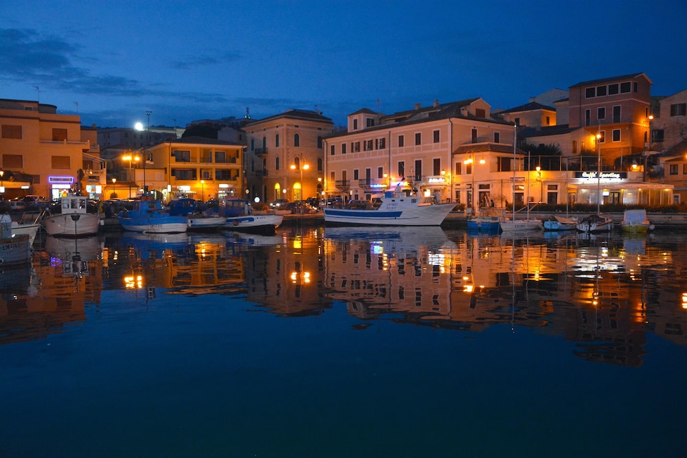 

Perugia - La Maddalena - Hotel Garibaldi