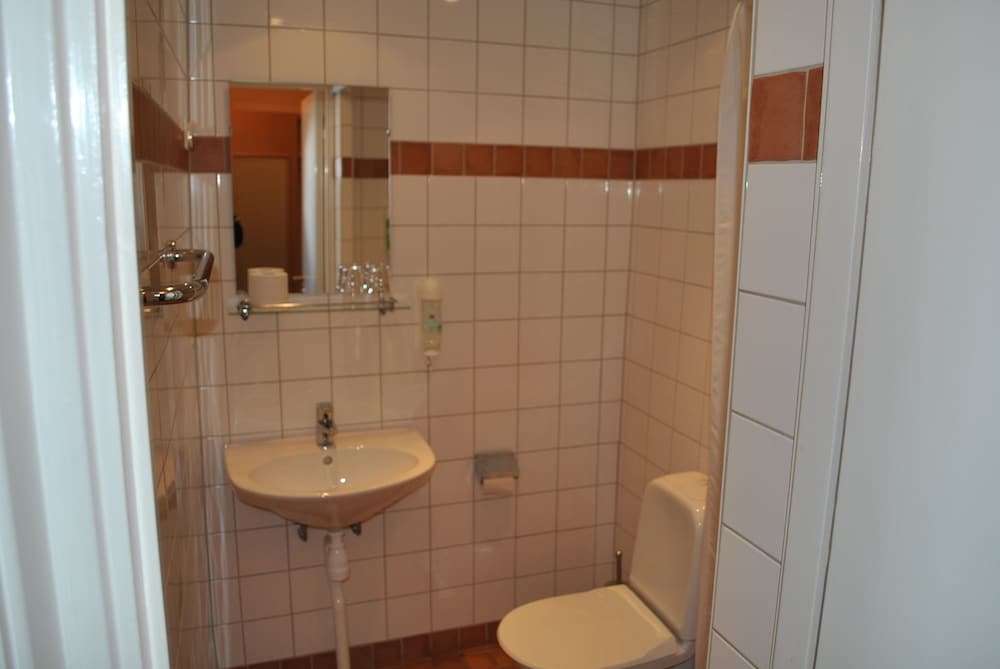 

Roma - Norsborg - Slagsta Motell & Wärdshus