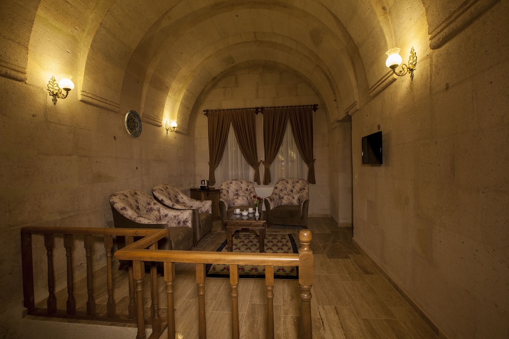 

Palermo - Ayvalı - Magic Cave House