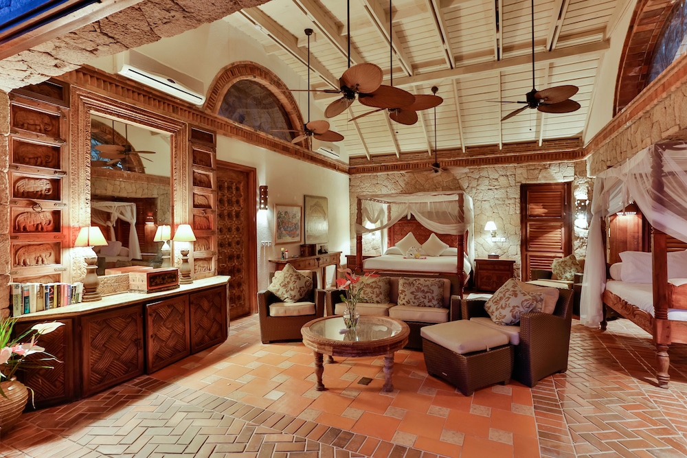 

Roma - Soufriere - Caille Blanc Villa & Hotel - Adults Only