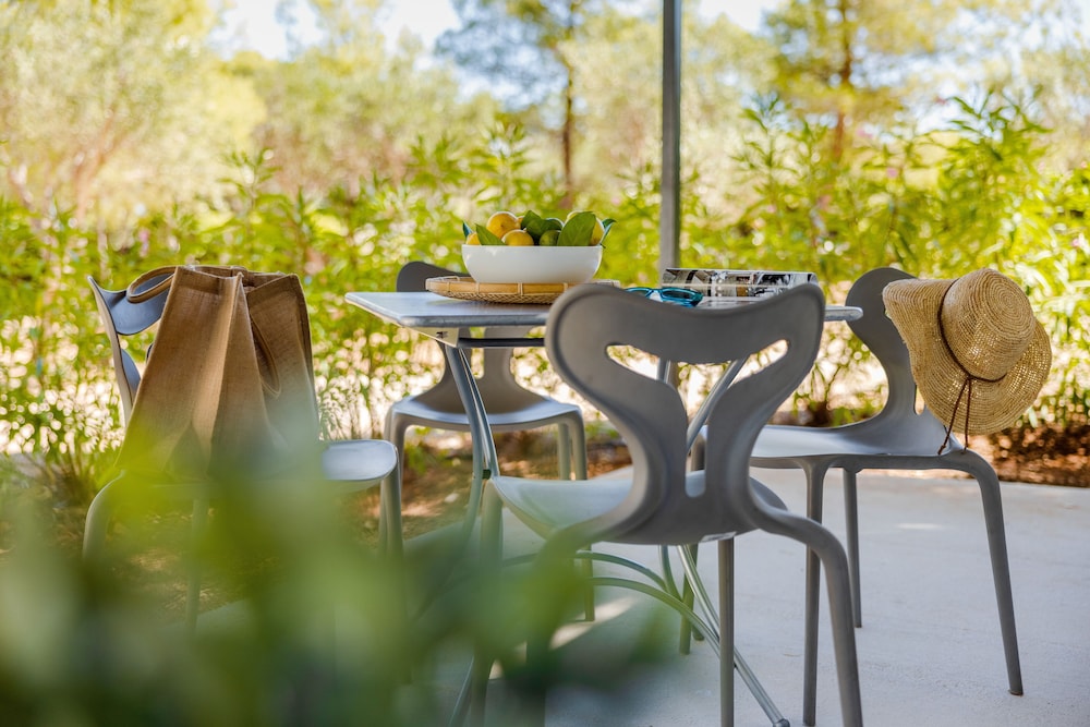 

Milano - Sutivan, Brazza - Waterman Beach Village