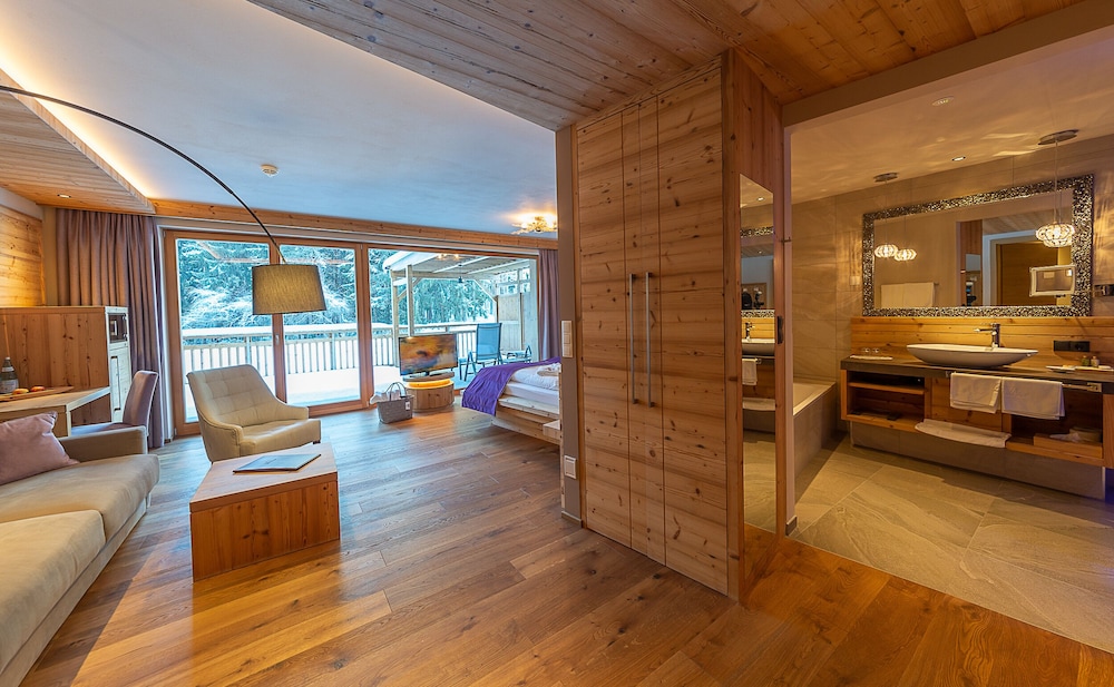 

Roma - Terento - Hotel Weiher Green Lake