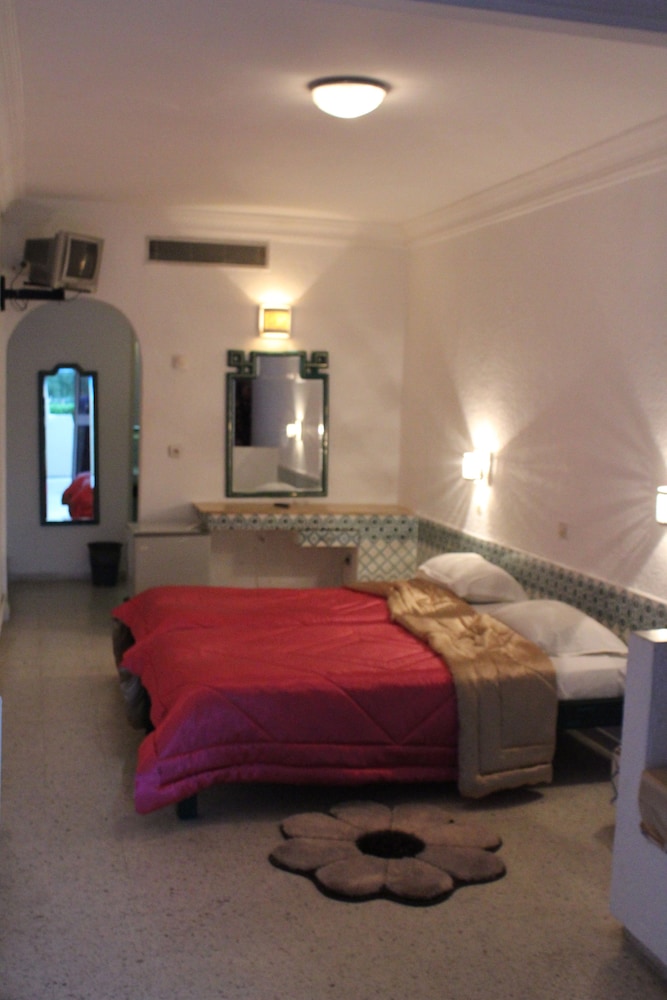 

Bologna - Bizerte - Hôtel Sidi Salem