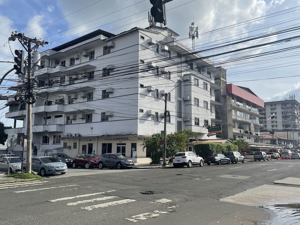 

Roma - Panama - Pension Monaco