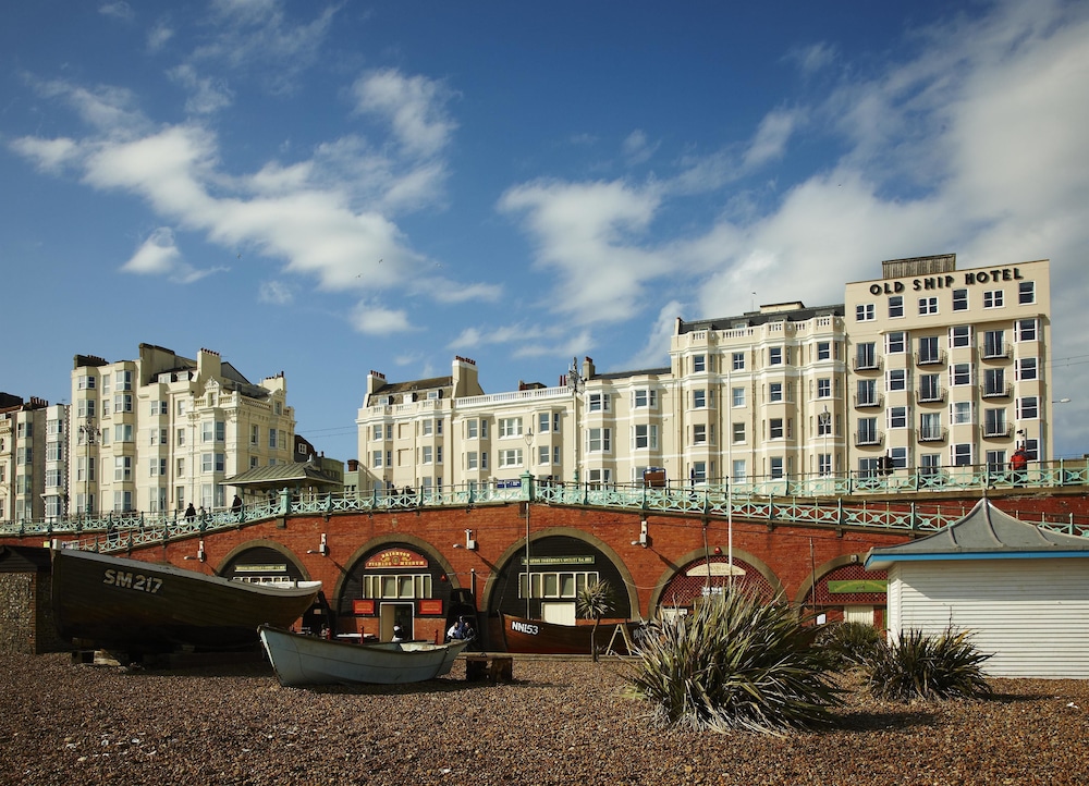 

Milano - Brighton - The Old Ship Hotel