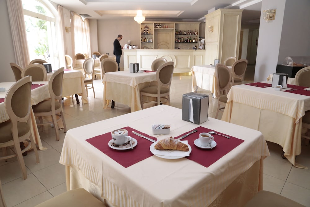 

Bologna - Roccella Jonica - Hotel Club Kennedy