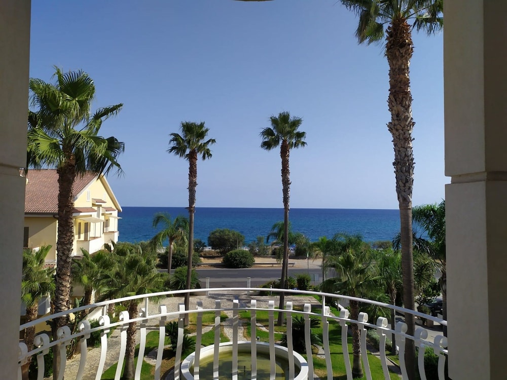 

Bari - Roccella Jonica - Hotel Club Kennedy