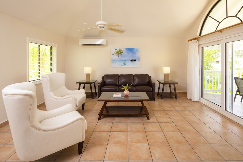 

Bologna - Nonsuch Bay - St. James's Club Resort - All Inclusive
