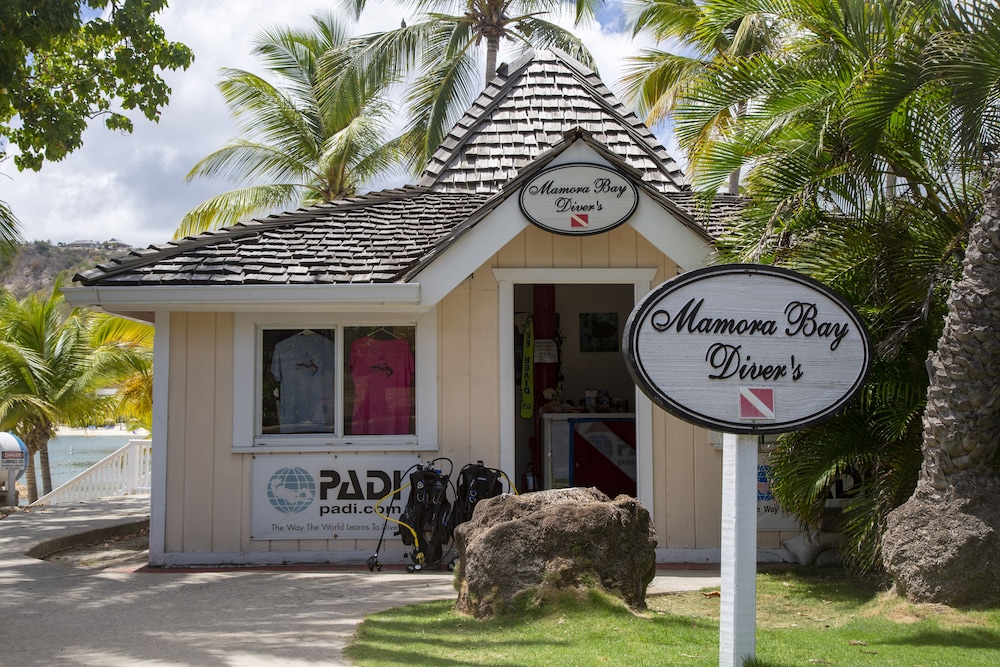 

Milano - Nonsuch Bay - St. James's Club Antigua - All Inclusive