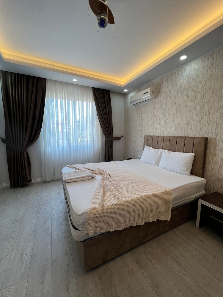 

Milano - Mersin - Grand Black Hotel