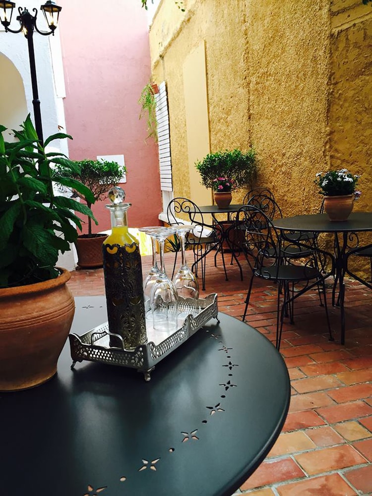 

Bologna - Elounda - Porto Maltese Boutique Estate