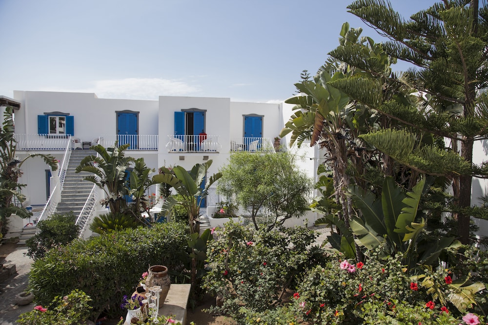 

Pisa - Panarea, Isole Eolie - Hotel Lisca Bianca