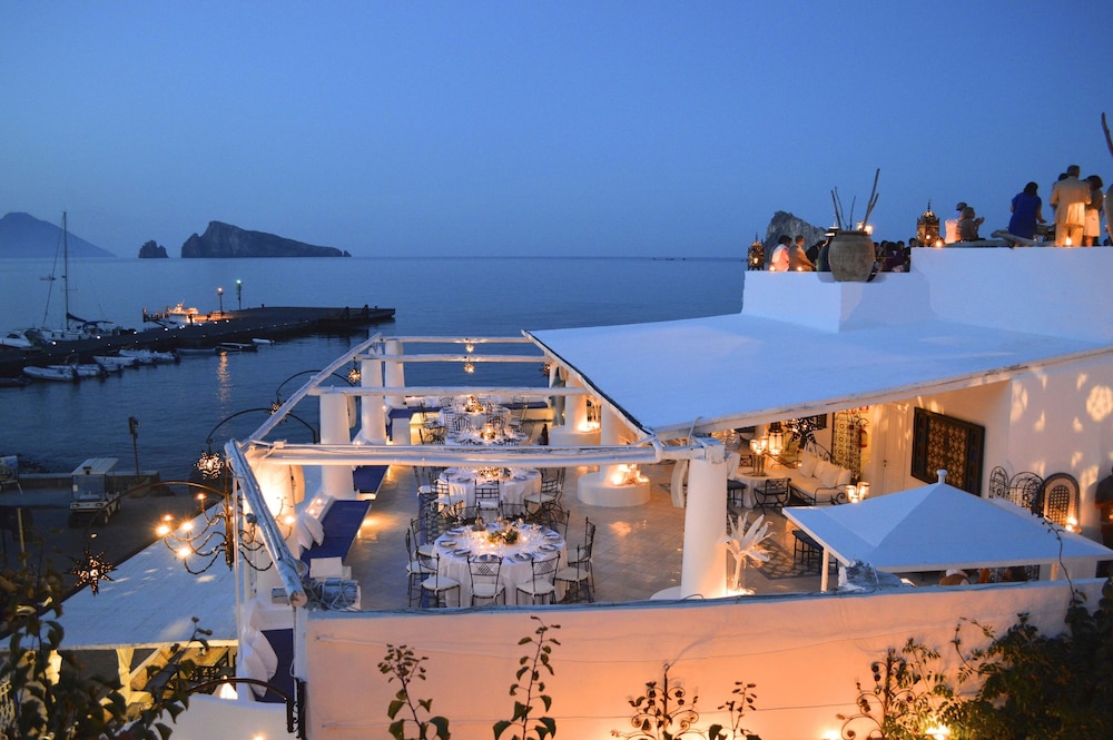 

Milano - Panarea, Isole Eolie - Hotel Lisca Bianca