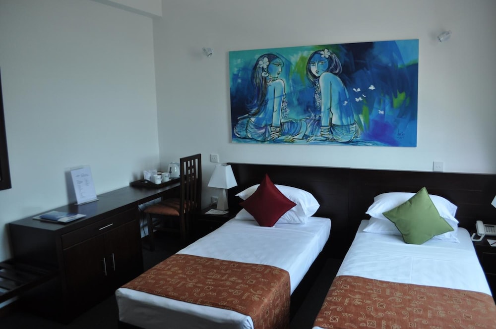 

Roma - Kandy - Amaara Sky Hotel