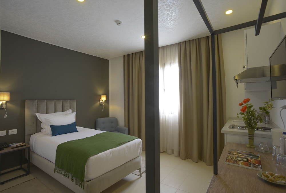 

Roma - Sukrah - Maia Hotel Suites