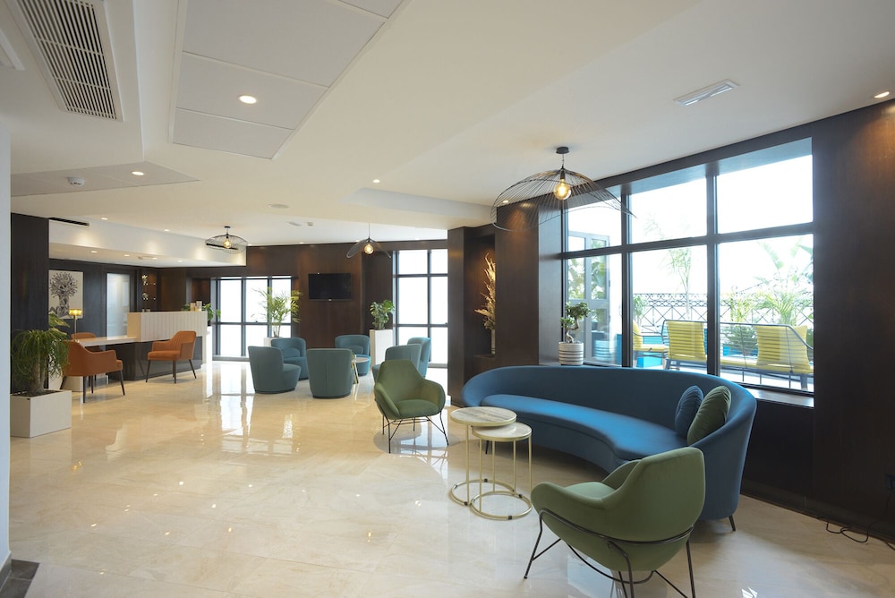 

Napoli - Tunisi - MAIA HOTEL SUITES