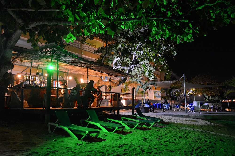 

Napoli - Ocho Rios - Sand And Tan Beach Hotel
