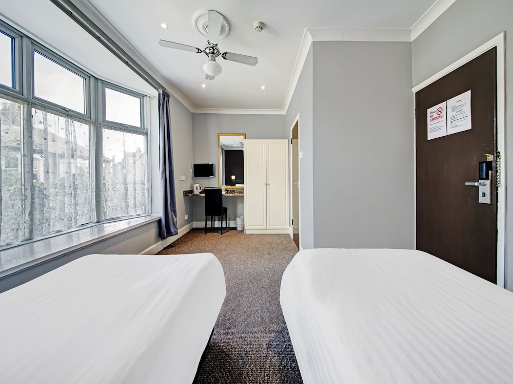 

Milano - Hayes - OYO Bostons Manor Hotel