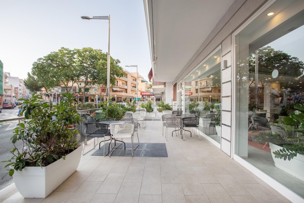 

Ancona - El Arenal - Planet Hotels ONE