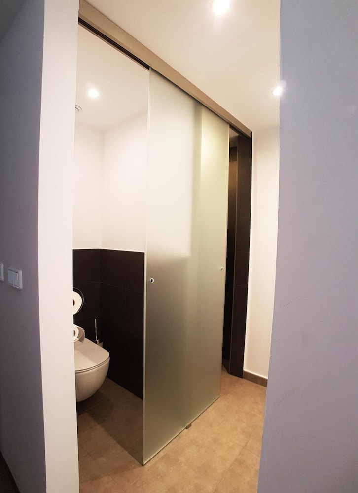 

Genova - El Arenal - Planet Hotels ONE