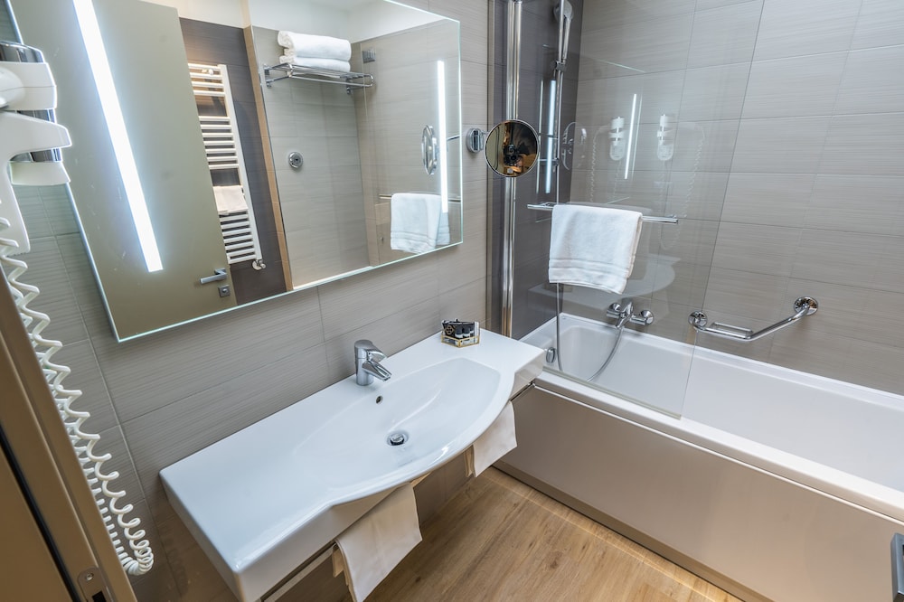 

Palermo - Venezia, Aeroporto Marco Polo - Smart Hotel Holiday