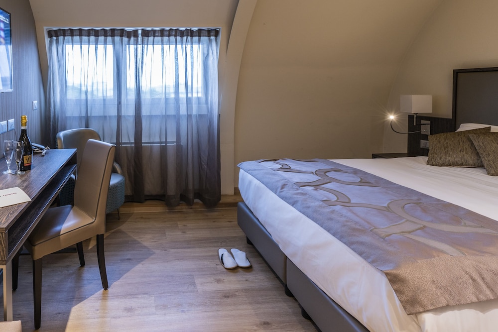 

Catania - Venezia - Smart Hotel Holiday