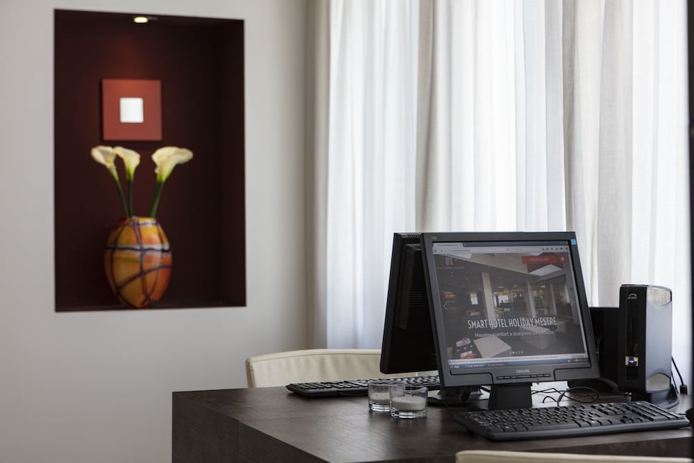 

Napoli - Venezia, Aeroporto Marco Polo - Smart Hotel Holiday