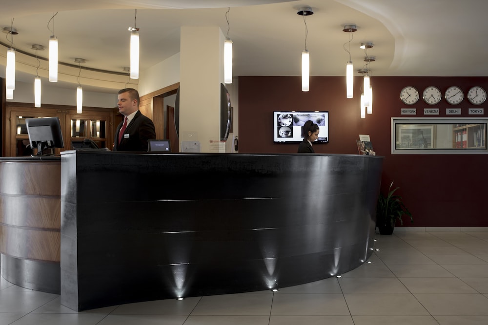 

Brindisi - Venezia, Aeroporto Marco Polo - Smart Hotel Holiday