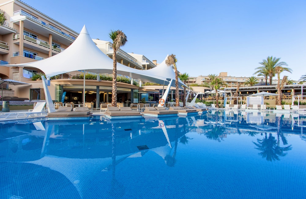 

Milano - Cala Mendia - Insotel Cala Mandia Resort