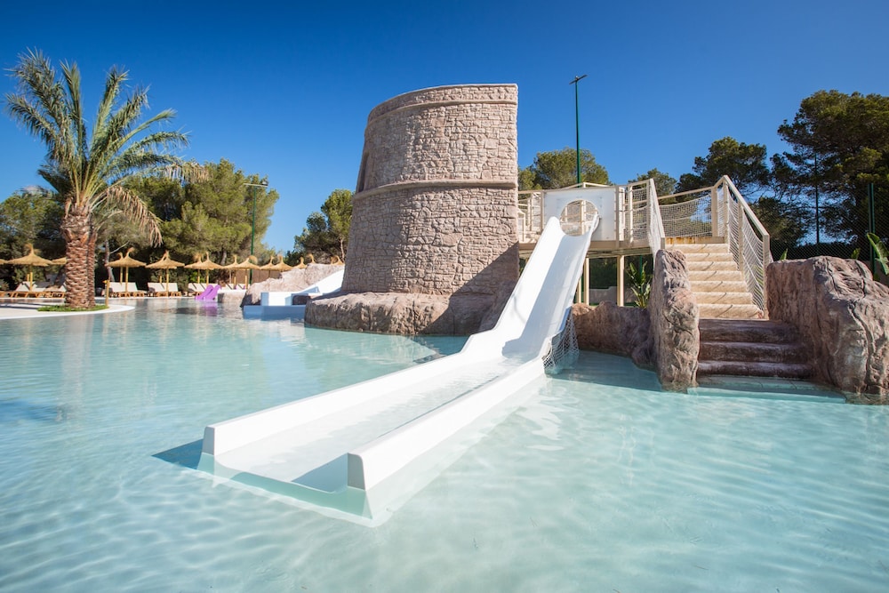 

Bari - Pilar de la Mola - Insotel Club Maryland