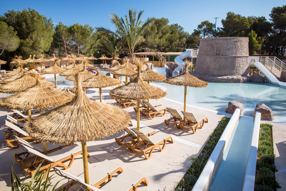 

Roma - Pilar de la Mola - Insotel Club Maryland