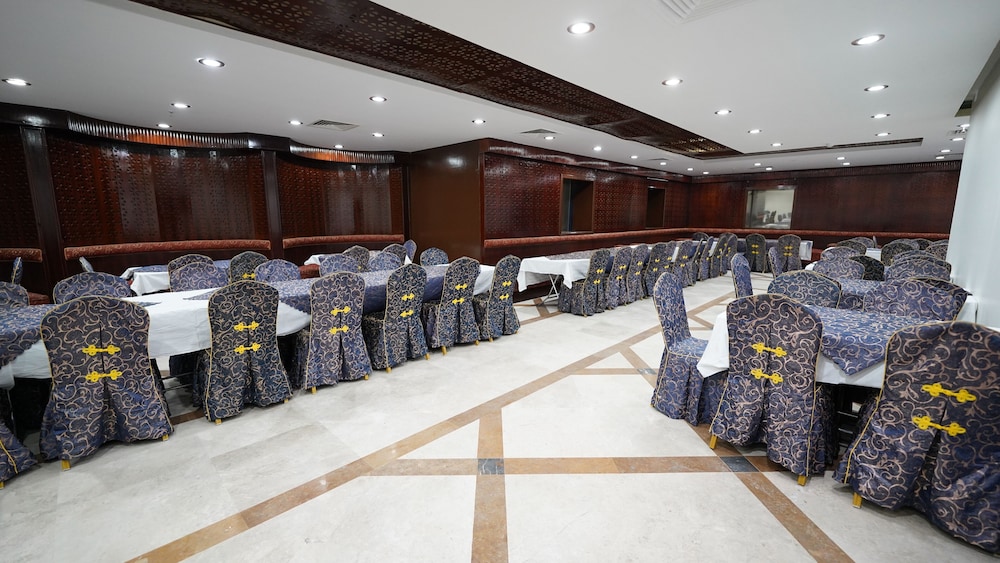 

Milano - La Mecca - Al Kiram Hotel