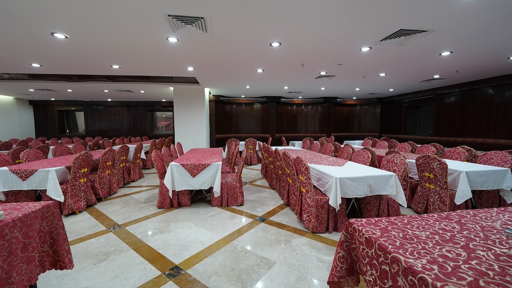 

Milano - La Mecca - Al Kiram Hotel