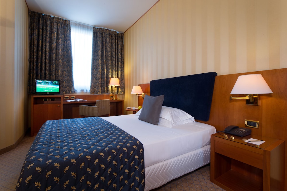

Brindisi - Parma - Hotel Parma & Congressi