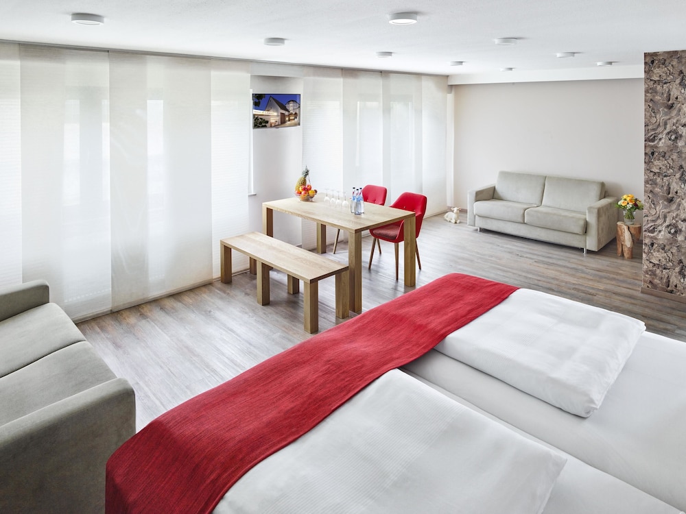 

Milano - Stuttgart Airport - Hotel Lamm