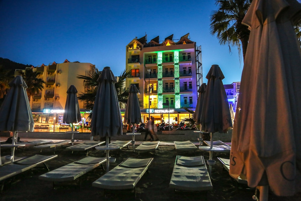

Milano - Dalaman, Turchia - B&B Yuzbasi Beach