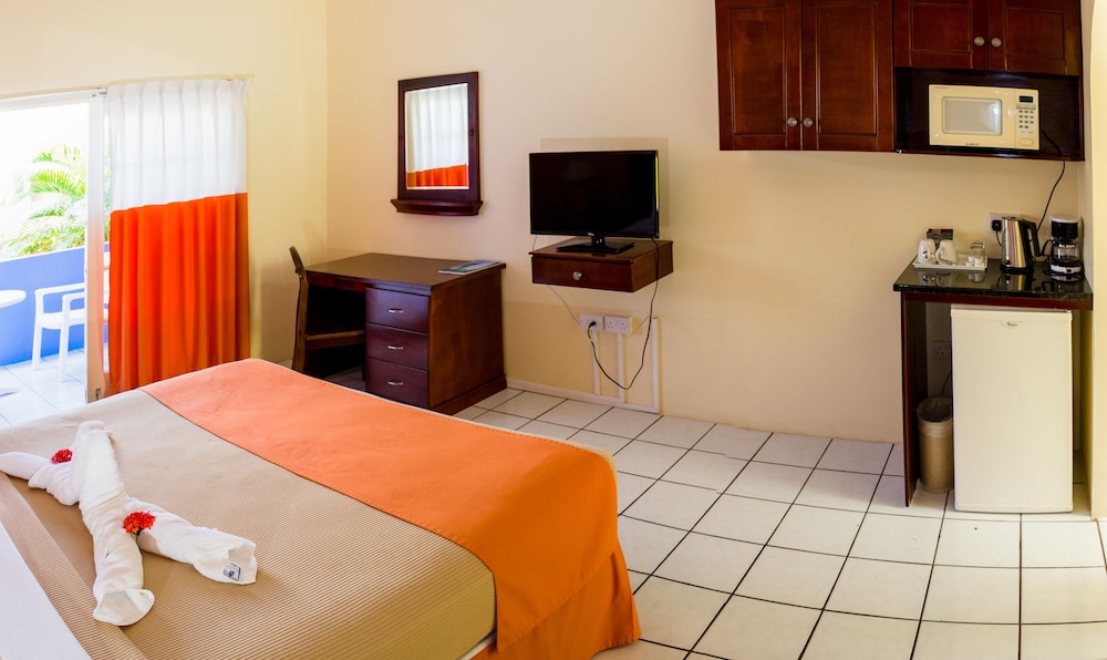 

Roma - Cap Estate - Bay Gardens Inn