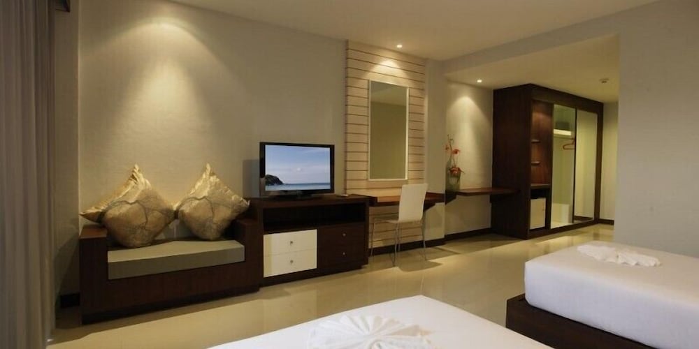 

Milano - Ko Kaeo - Nize Hotel