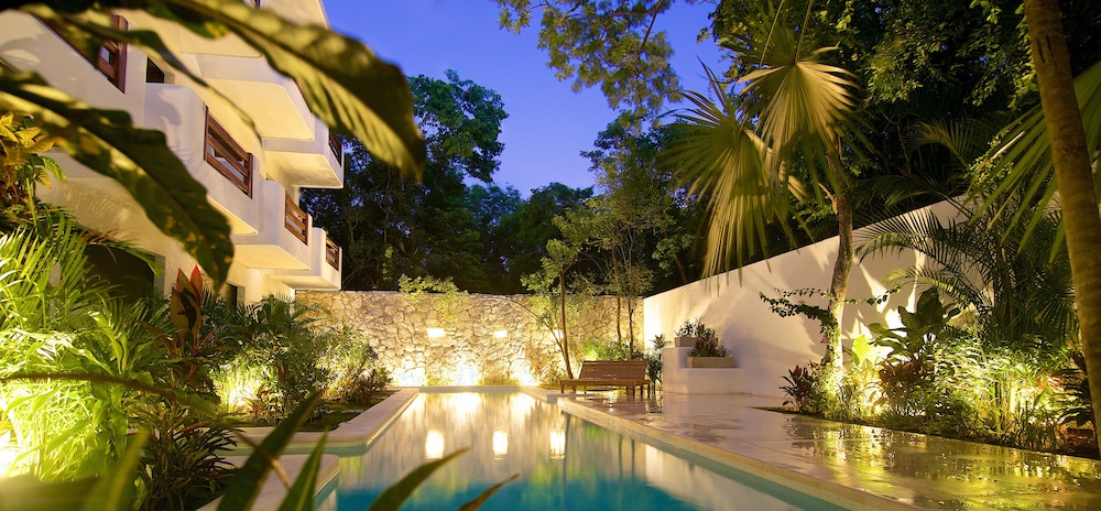 

Roma - Tulum - LiveTulum