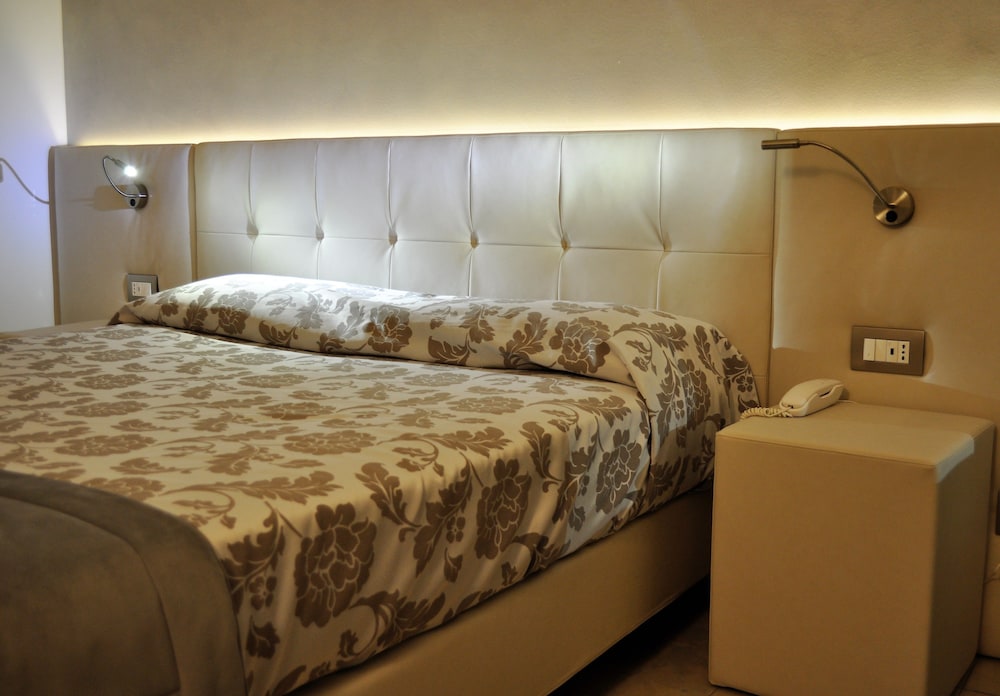 

Napoli - Marcon - Hotel Garibaldi
